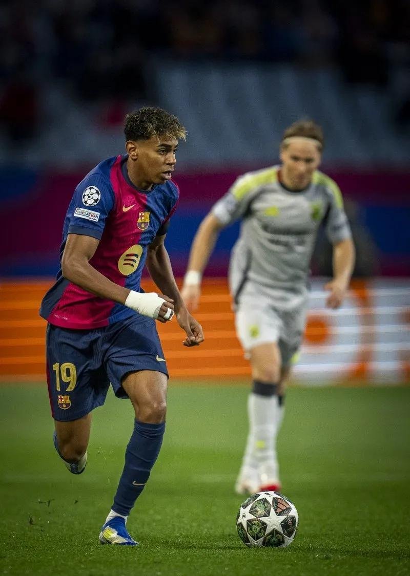 国际比赛日体能课后,本菲卡强势反弹备战欧超杯,管理层满意,身体对抗强度拉满(2024欧超杯赛程一览表) 国际比赛日体能课后,本菲卡强势反弹备战欧超杯,管理层满意,身体对抗强度拉满(2024欧超杯赛程一览表)