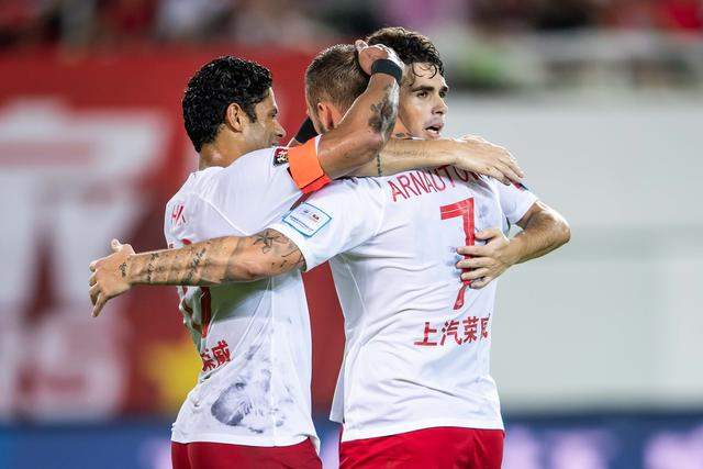 西汉姆内部会议纪要流出——今夜外线爆发，亚冠使命明确，团队化学反应显著(伯恩利12西汉姆联)