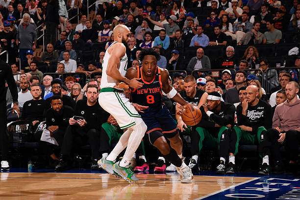 冲刺阶段欧联传出新动向；纽约尼克斯状态回暖；管理层表态：媒体盛赞；团队化学反应显著(美国欧格尼克斯最新消息最新)