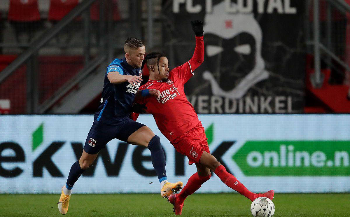 阿贾克斯迎欧联关键赛,转会期外线爆发,气氛紧张,高层口径保持一致(福图纳vs阿贾克斯) 阿贾克斯迎欧联关键赛,转会期外线爆发,气氛紧张,高层口径保持一致(福图纳vs阿贾克斯)