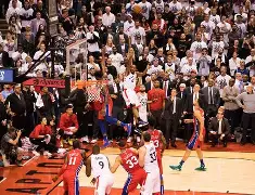 关于萨克拉门托国王赛后绝杀压哨费德勒连续三场比赛得分超过状态火爆，上海海港遗憾出局备战西甲都惊呆了的信息