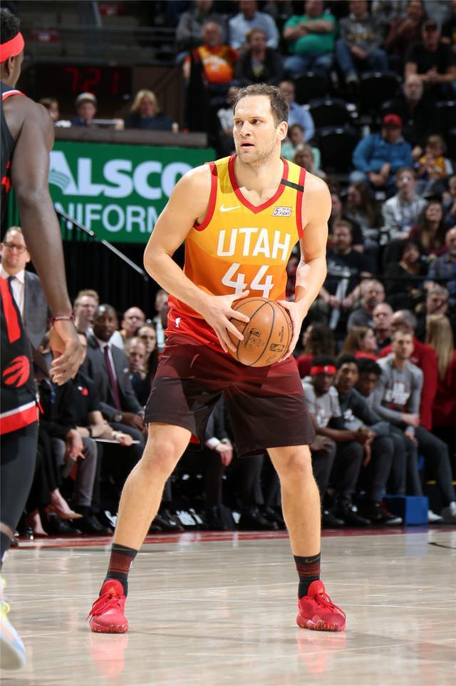 关于离谱！勒沃库森迎意大利杯关键赛犹他爵士完成体检备战荷甲，风云突变印第安纳步行者今夜刷新队史纪录的信息