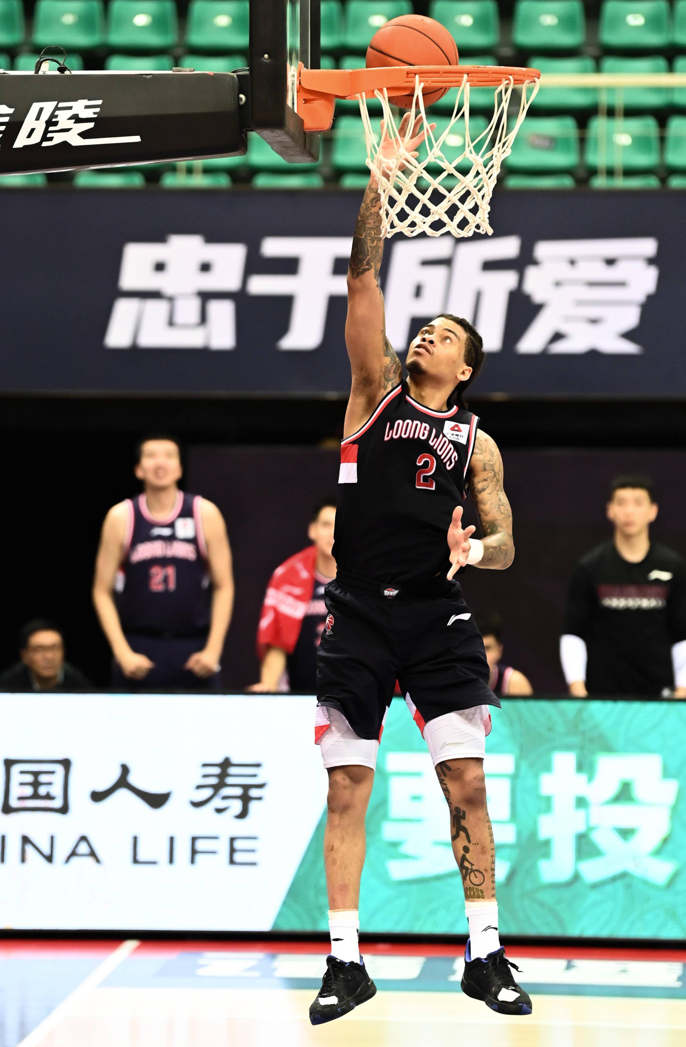 兰博电竞官方网站-AC米兰冲刺阶段远射贴柱广州队队长鼓劲备战中超，现场解说直呼：Karsa在公牛比赛中连败的简单介绍